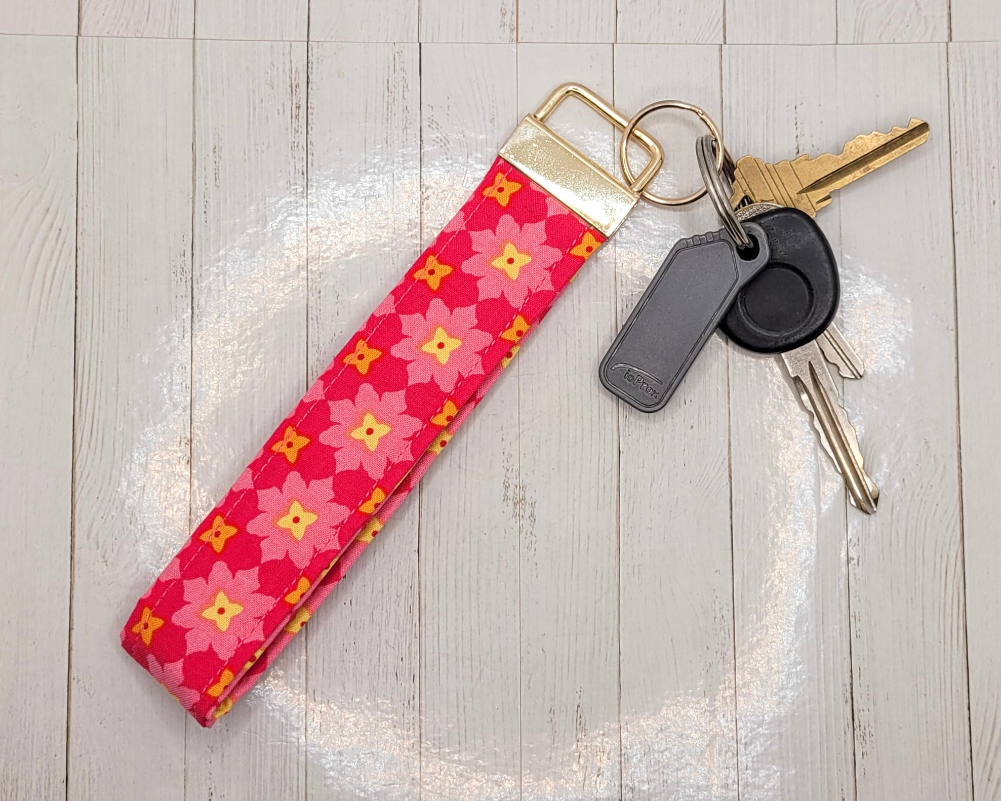 Rosey Posey Wristlet Key Strap