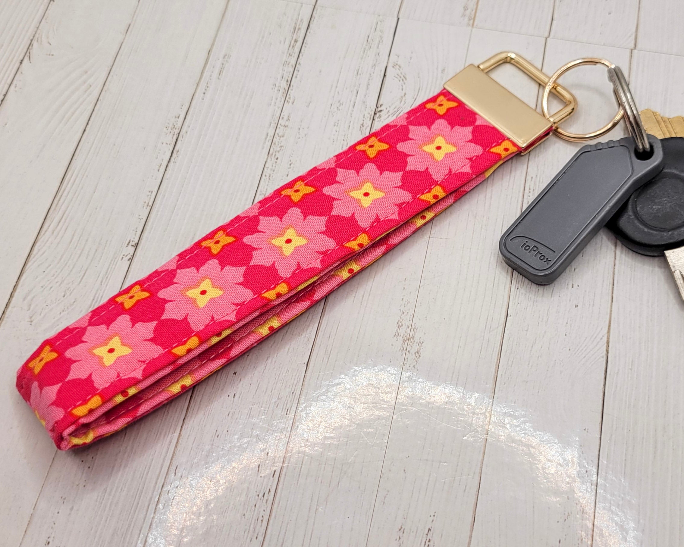 Rosey Posey Wristlet Key Strap