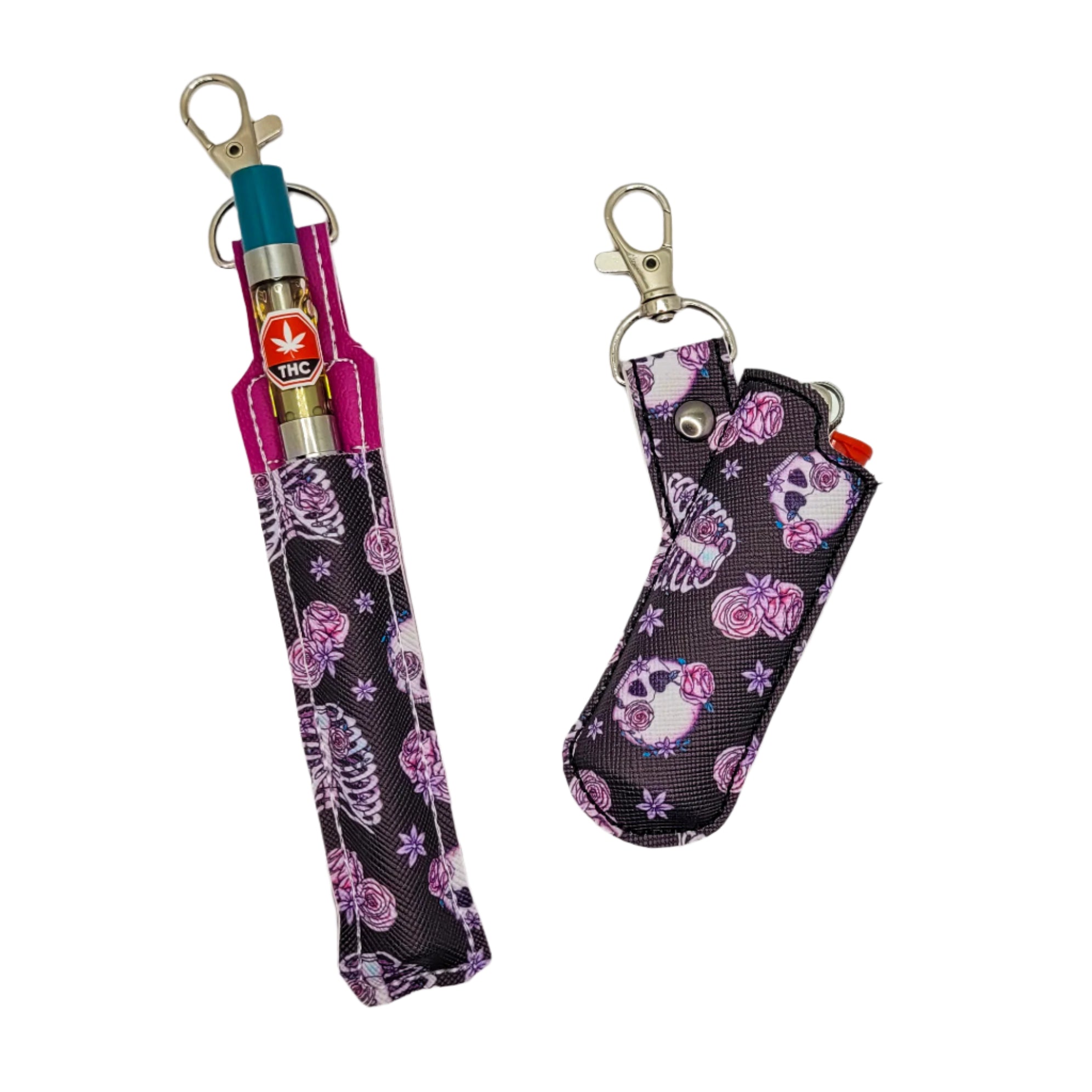 Estuche y portabolígrafos a cuadros con rosas y calaveras