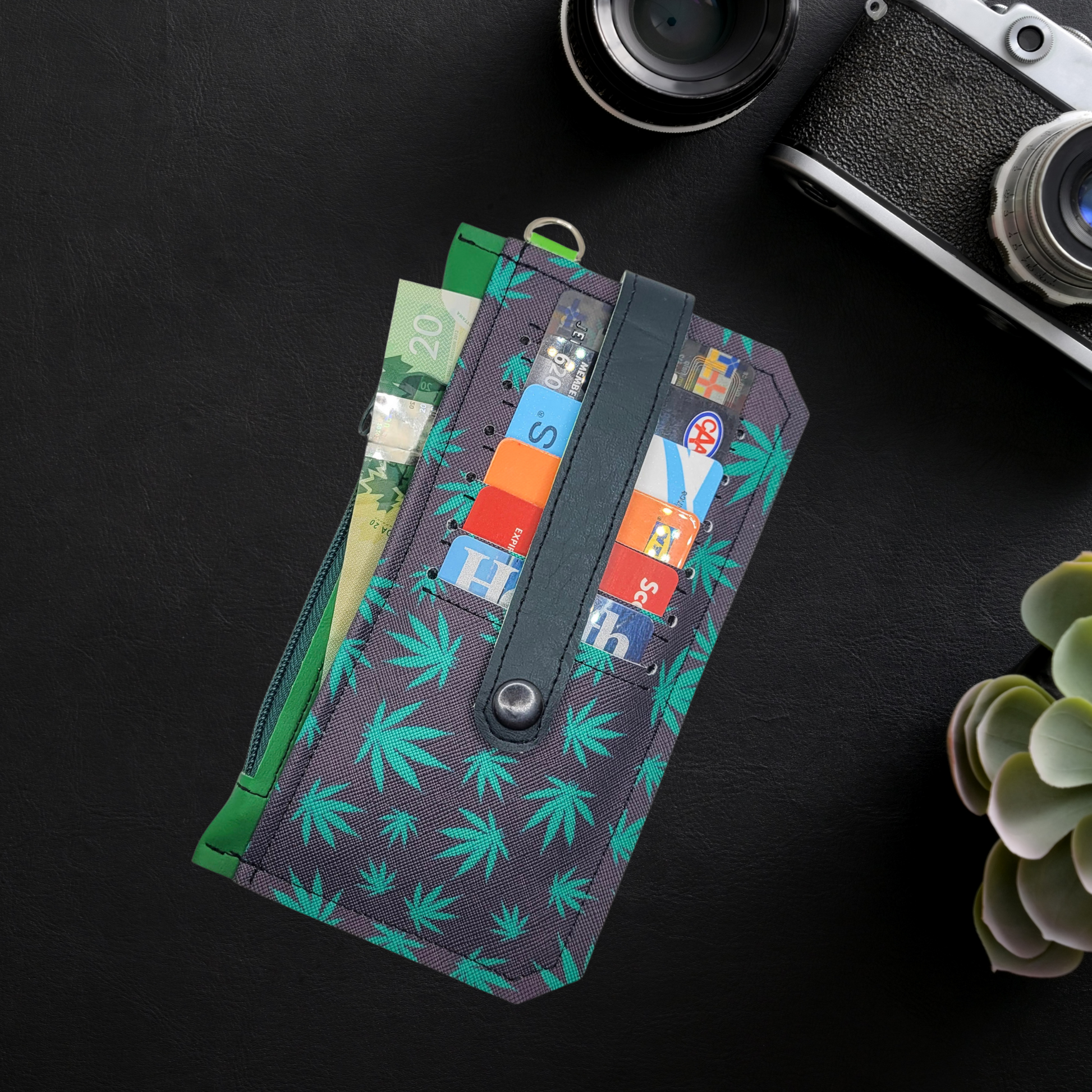 Leafy Green Vinyl Slim Wallet