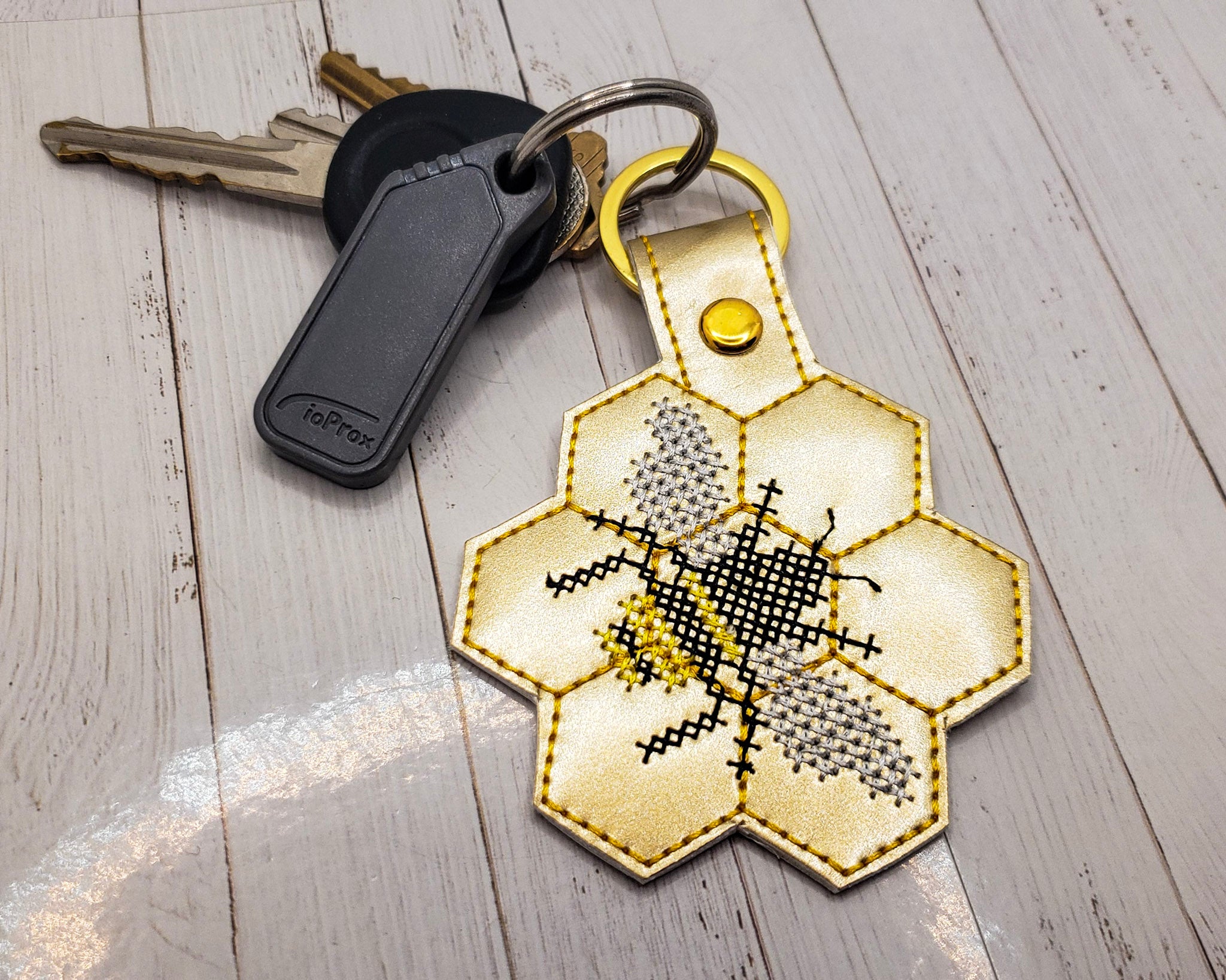 Bee & Honeycomb Vinyl Embroidered Keychain