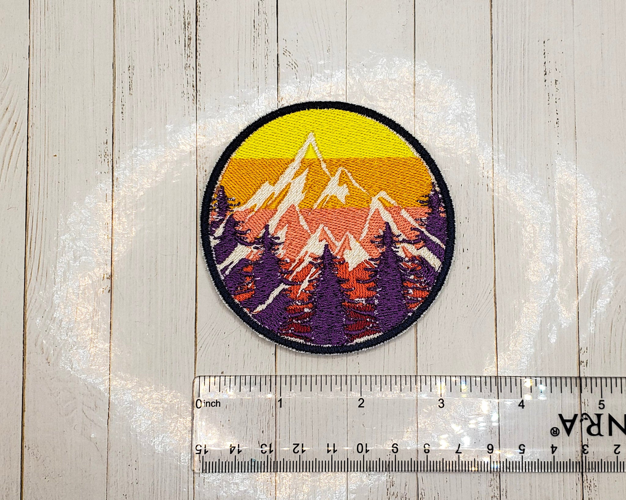 Patch brodé Skyline de montagne