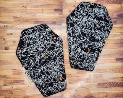 Spiderwebs Coffin-Shaped Skull Embroidered Mug Rug