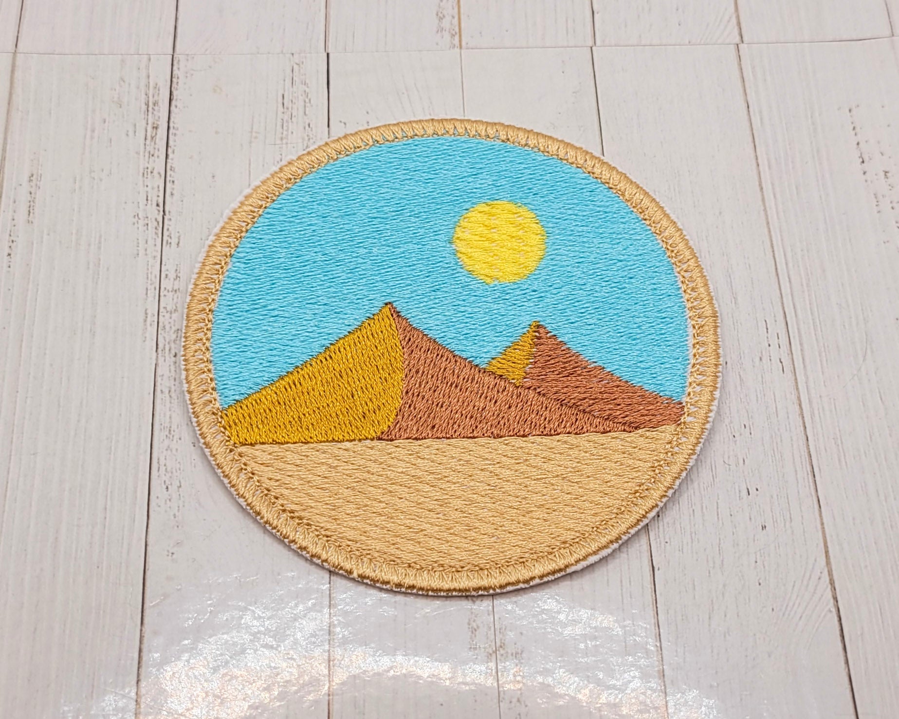 Patch brodé Pyramides du désert