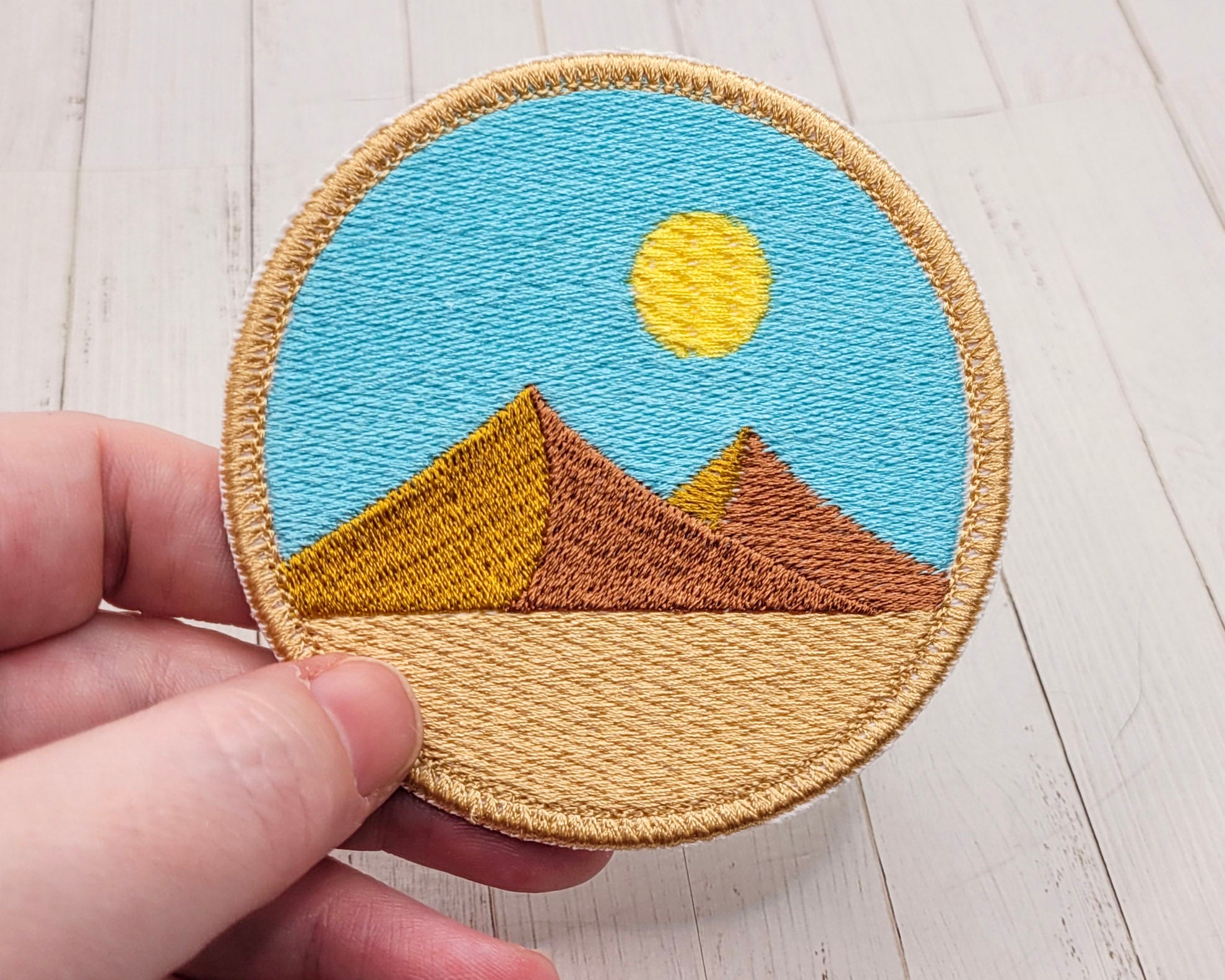 Patch brodé Pyramides du désert