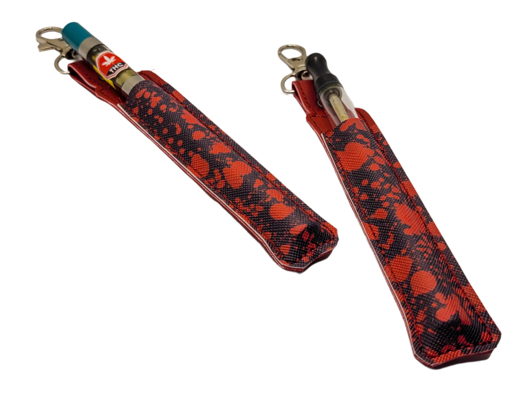 Estuche y soporte para bolígrafo con diseño de salpicaduras de sangre